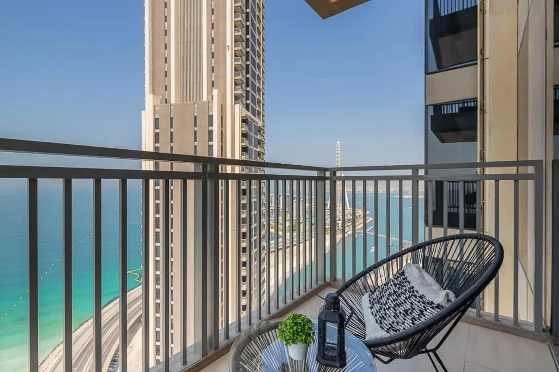 Frank Porter – 5242 EMAAR Tower