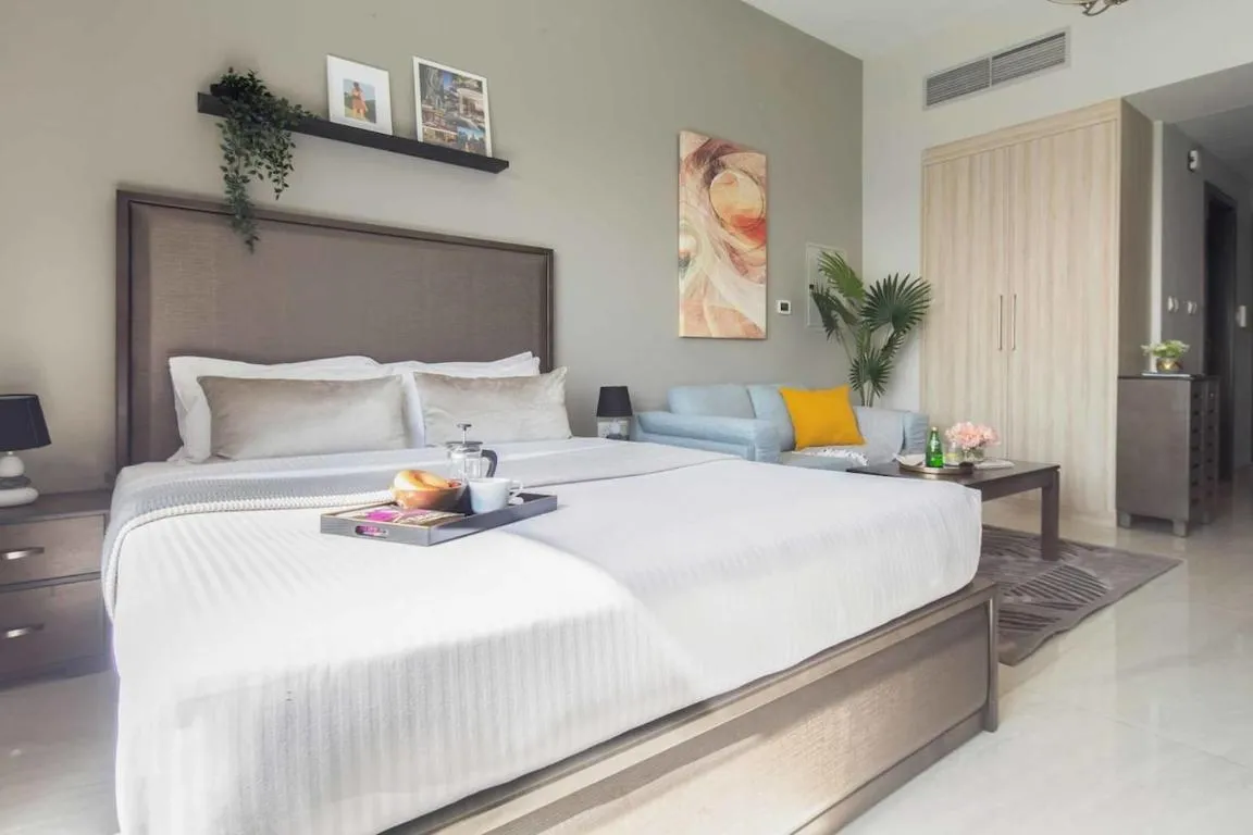 Frank Porter – Elite Business Bay Residence