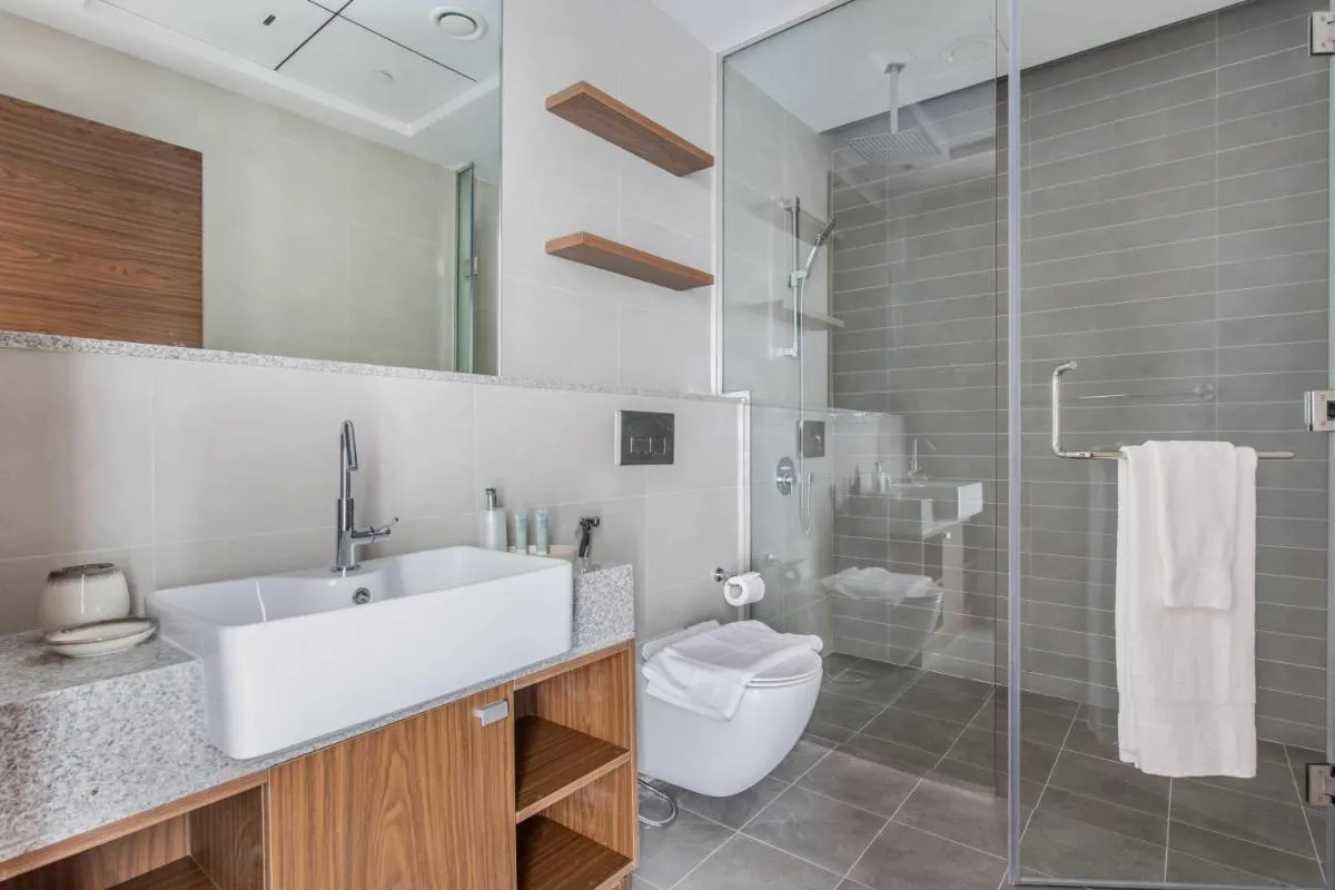 Frank Porter – Park Gate Residences 1 - 3