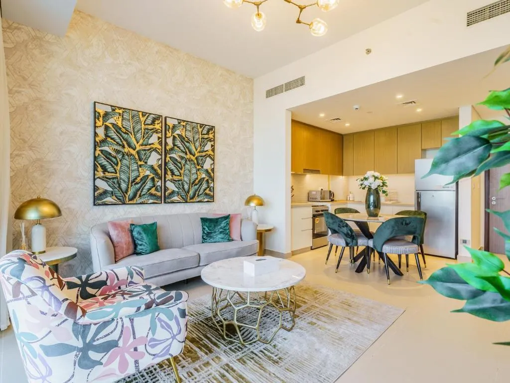 Gorgeous 1 BR with Private Terrace – Marina View