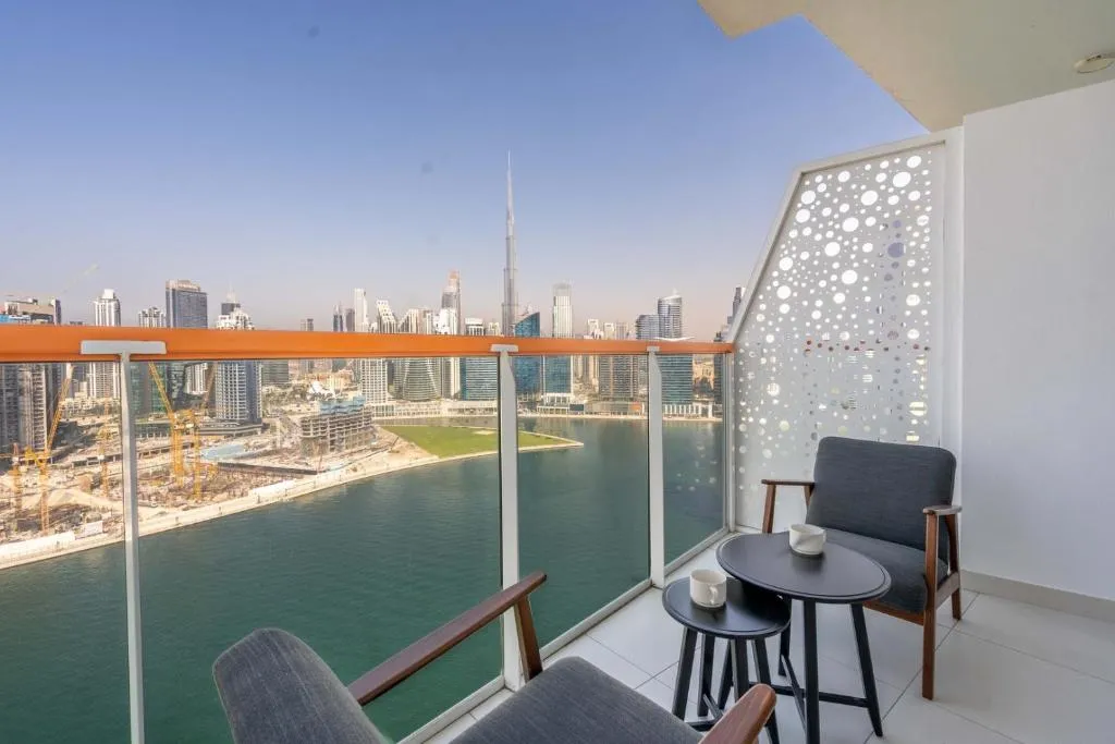 GuestReady – Burj Khalifa and Canal Views - 3