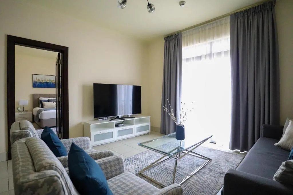 HiGuests – Charming Apt With Private Balcony Near Dubai Mall