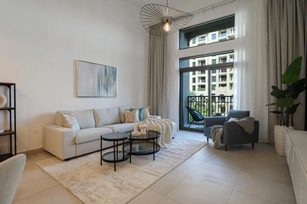HiGuests – Charming Modern Apartment Close To The Souk in MJL - 2