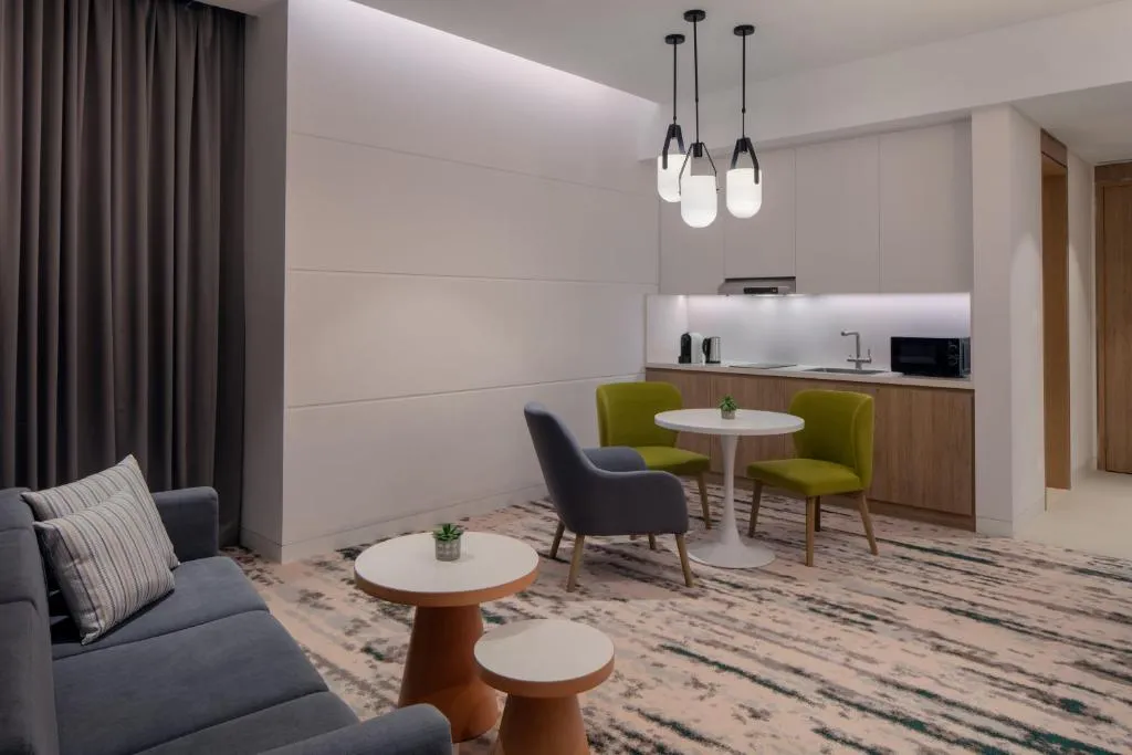 Holiday Inn Dubai Business Bay, an IHG Hotel - 3