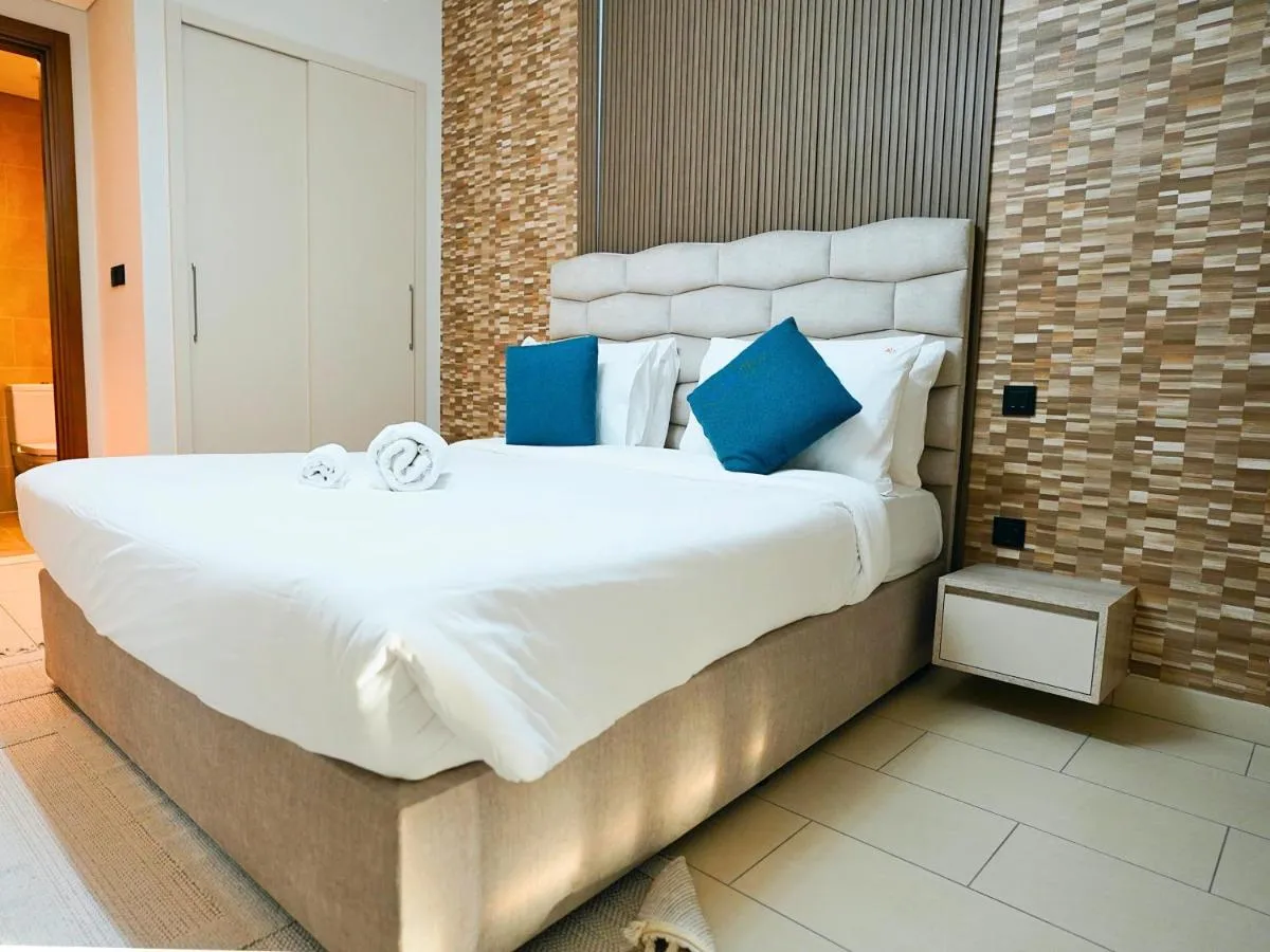 Holidayrent UAE – Top Dubai stay near Burj Khalifa - 3