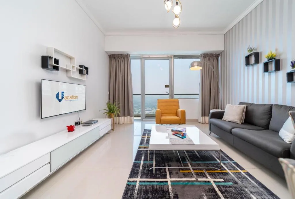 Icon Casa Living- High Floor – City View