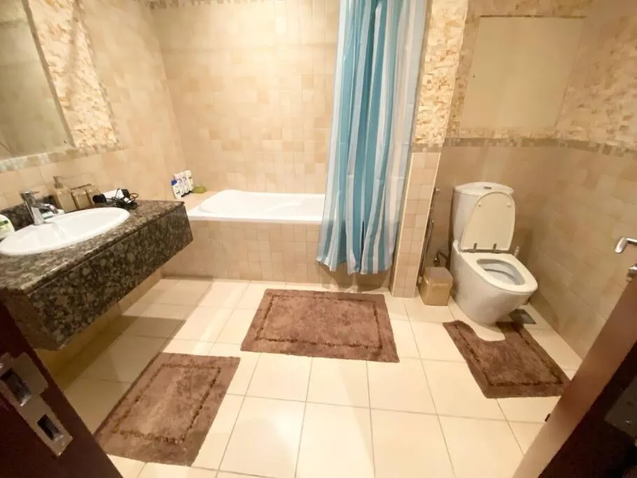 JBR 3 Bedroom Specious Beach Apartment - 3