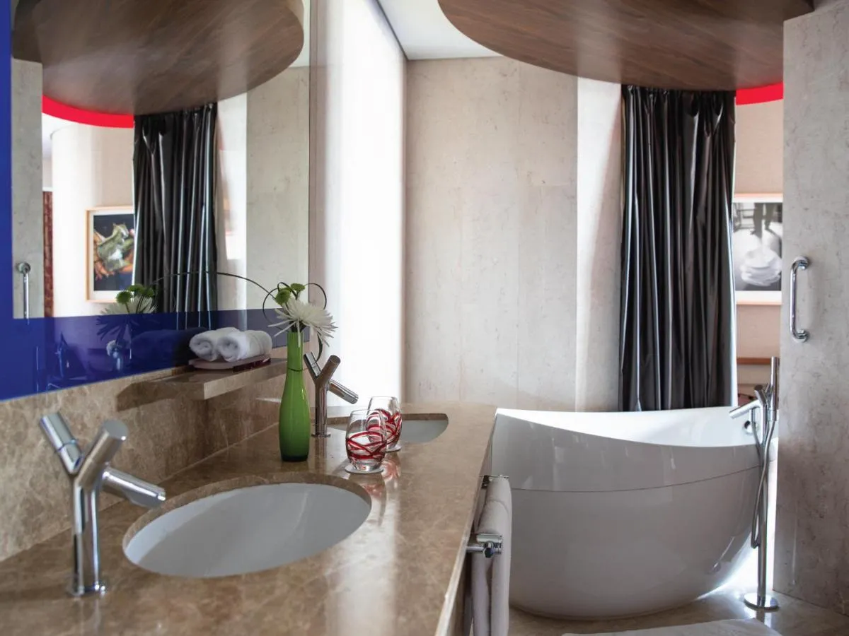 Jumeirah Creekside Dubai - 3
