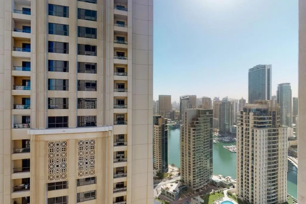 Key View – Shams 1