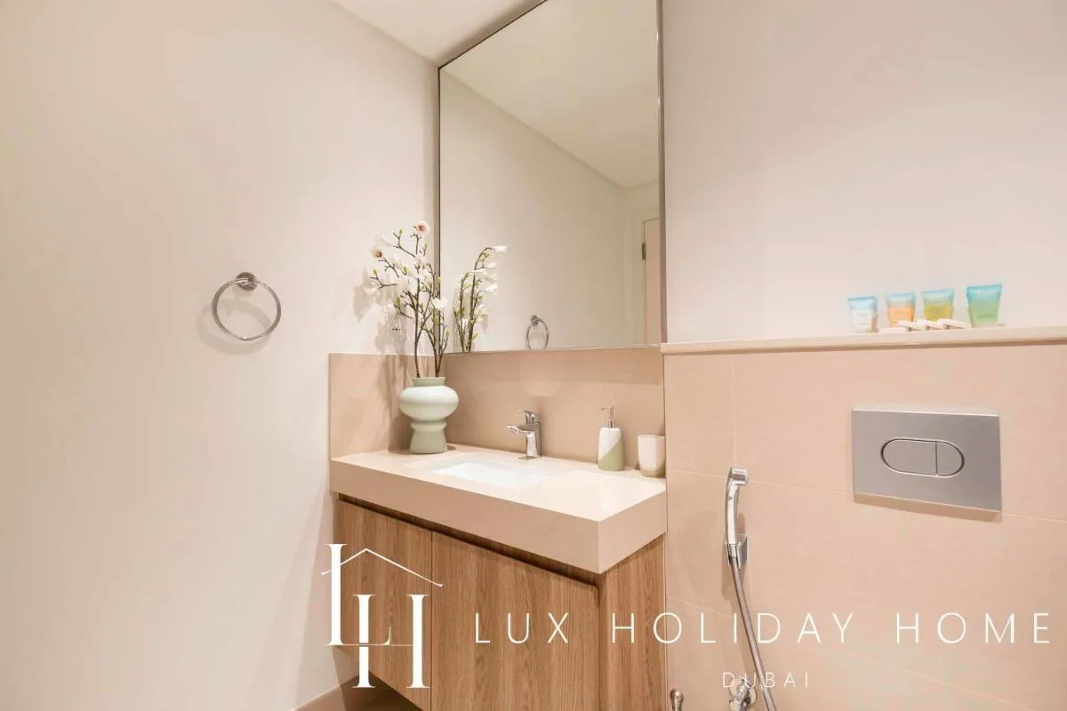 LUX The Downtown Zabeel View Suite 2 - 3
