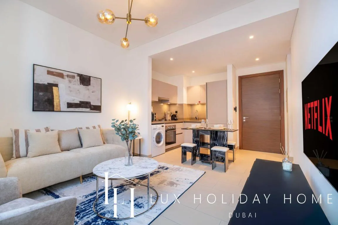 LUX The Executive Sobha Suite 3