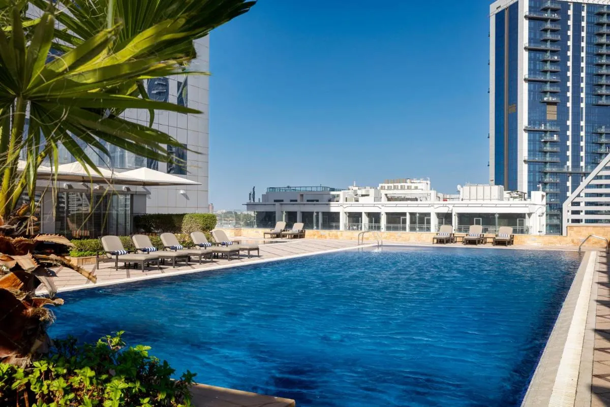 La Suite Dubai Hotel & Apartments - 3