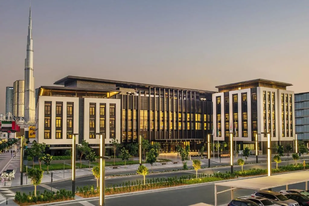 La Ville Hotel & Suites CITY WALK Dubai, Autograph Collection