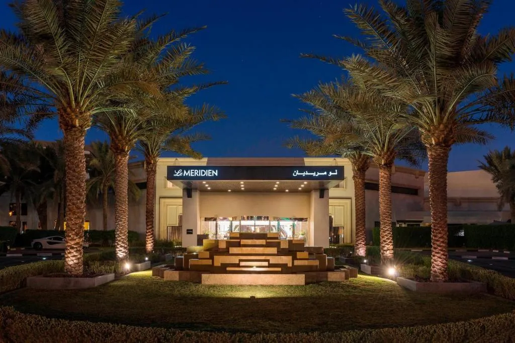 Le Méridien Dubai Hotel & Conference Centre - 2