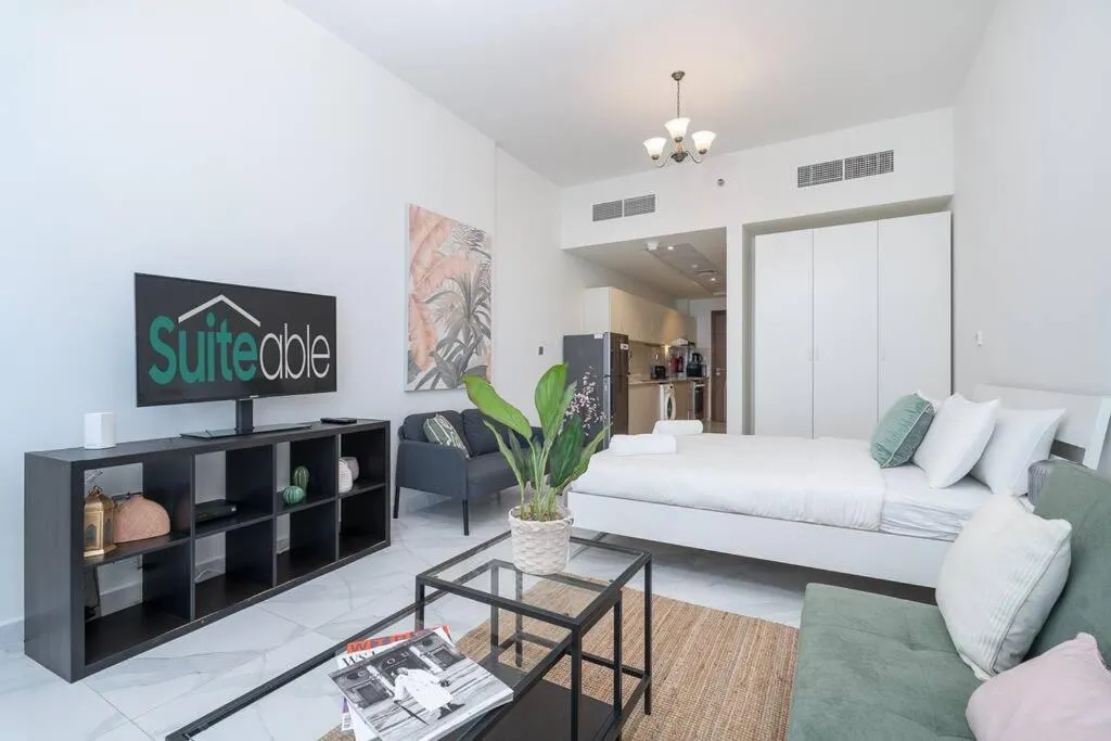 Lush apartment with Burj Khalifa and Canal view - 2