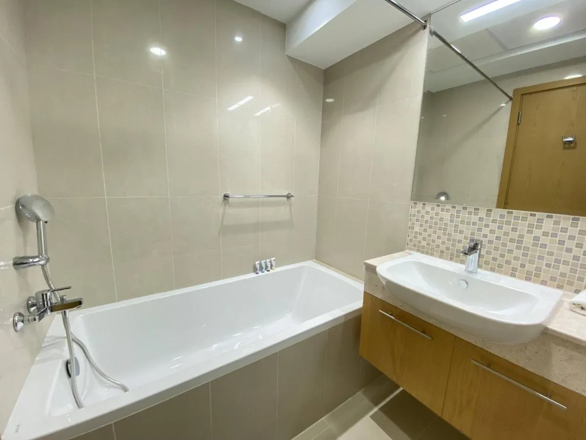 Lux BnB Bellevue Tower Downtown - 3