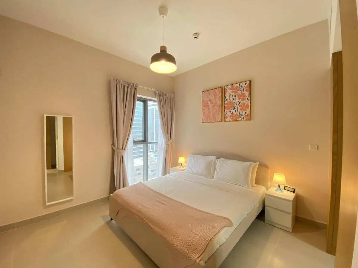 Lux BnB Bellevue Tower Downtown - 2