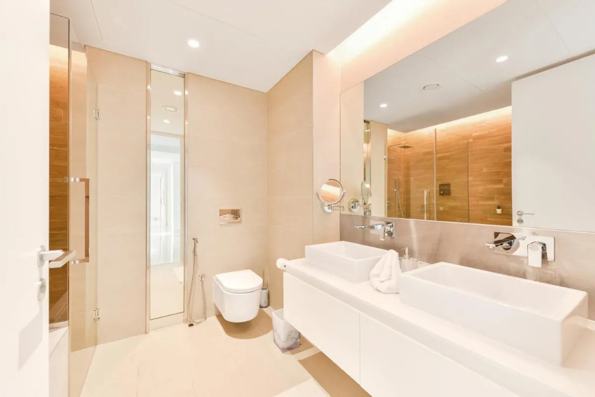 Luxe 3 BR Oceanfront Apt with maids room in the heart of Bluewaters Island - 3