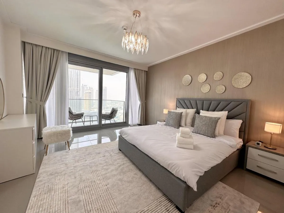 Luxurious 3 Bedroom Apartment with Burj Khalifa & Fountain View by Luxstay Holiday Homes - 2