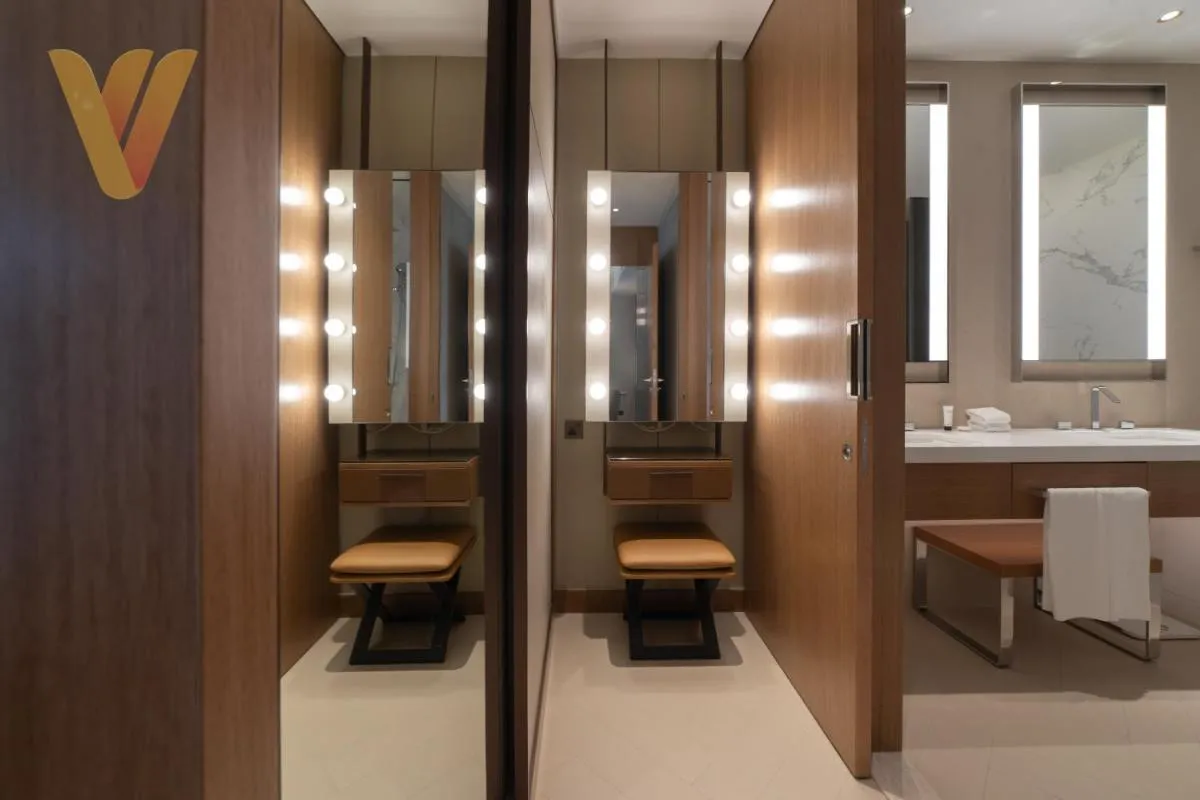Luxury 1 BR at The Address Opera - 3