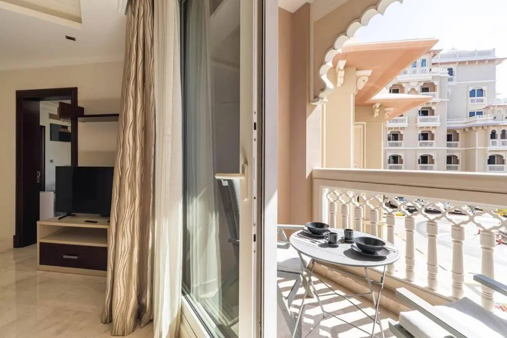 Luxury 1 Bedroom with a Private Beach Taj Granduer residence at Palm - 2