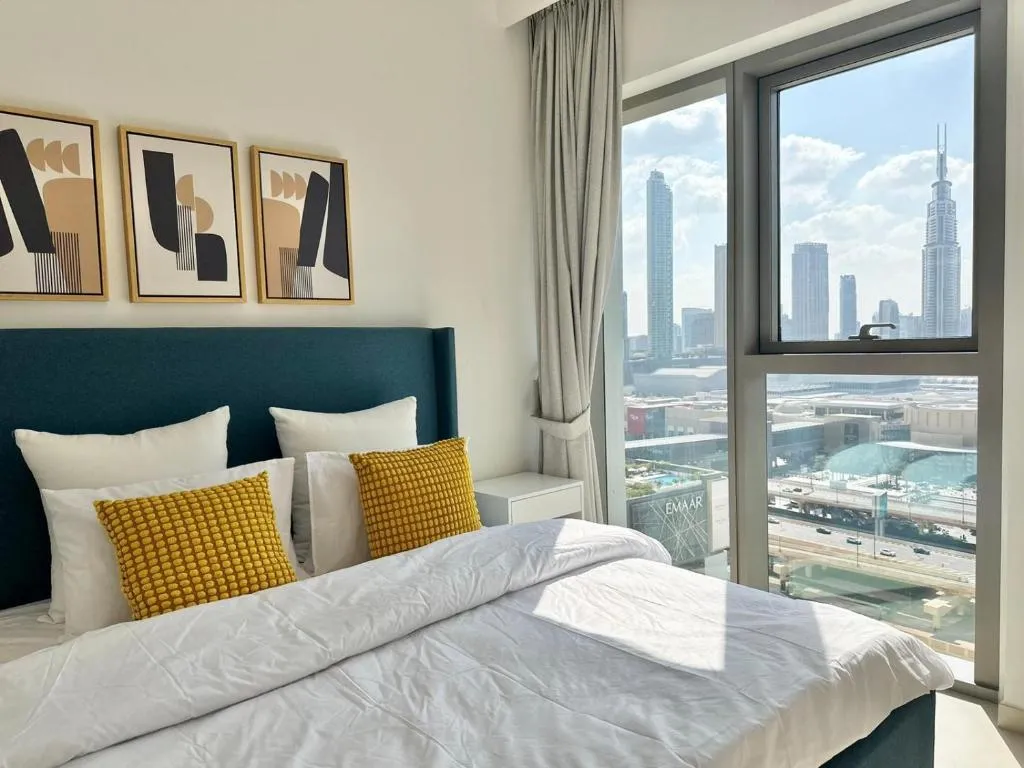 Luxury Apartment Downtown Dubai Mall Burj Khalifa View free Netflix & Prime Video