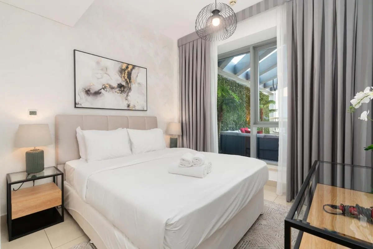 Luxury Bliss: 2BR w/Burj Khalifa & Fountain View - 2