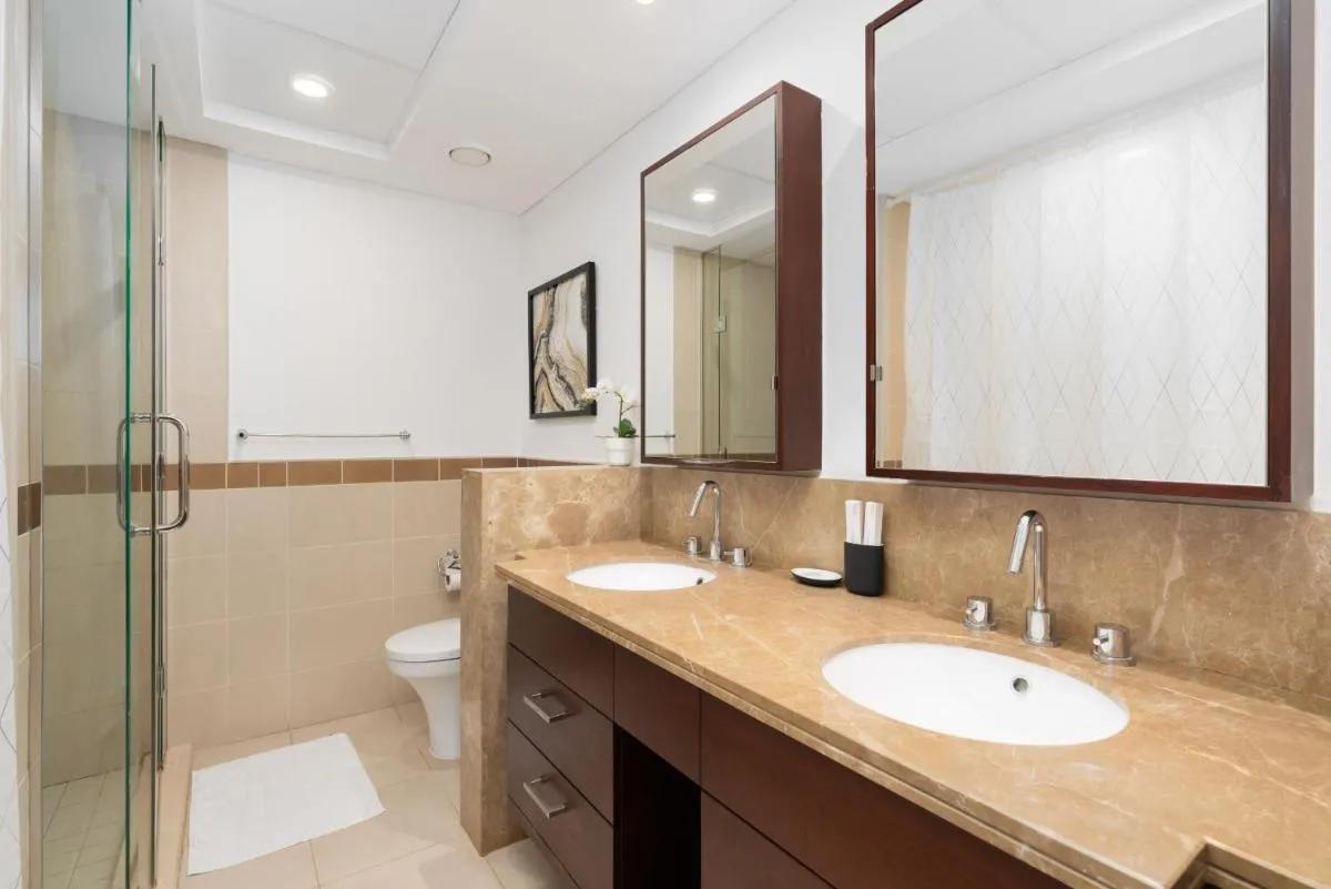 Luxury Bliss: 2BR w/Burj Khalifa & Fountain View - 3