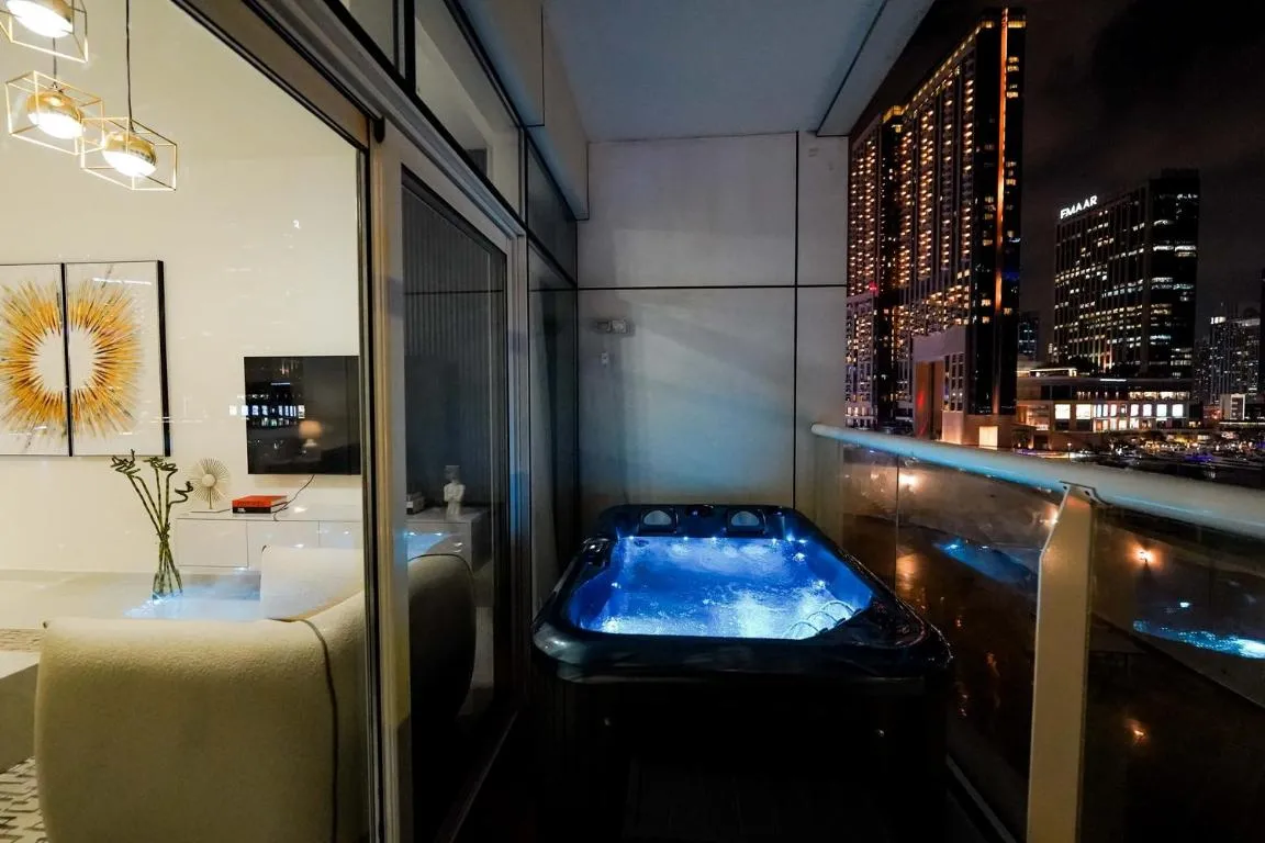 Luxury Stay Private Jacuzzi Dubai Marina