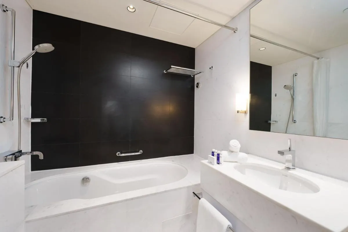 Maison Privee – Dazzling Studio with Direct Burj Khalifa Views - 3
