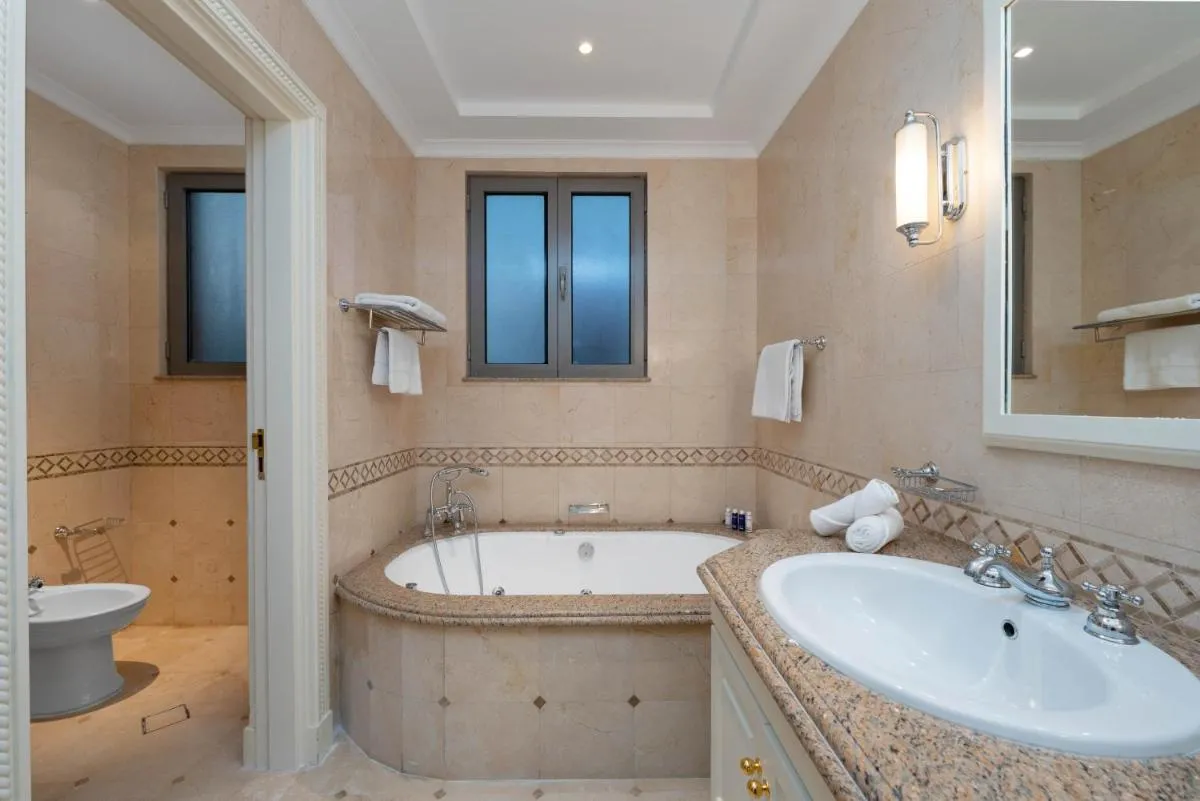 Maison Privee – Exclusive Villa with Private Pool, Garden & Beach - 3