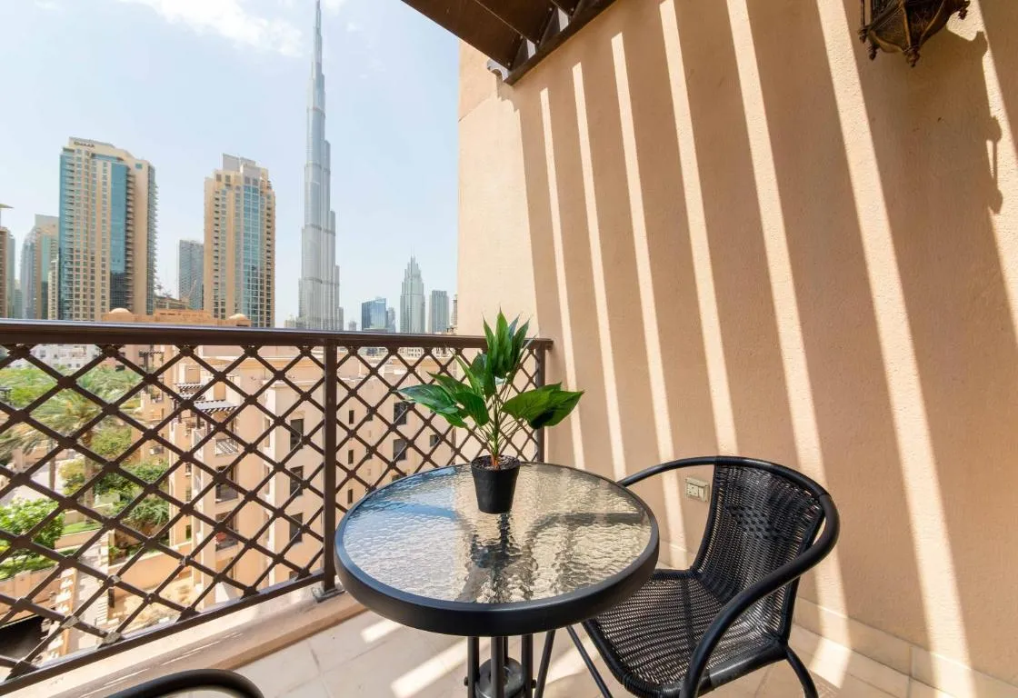 Maison Privee – Luxury Living Next to Dubai Mall & Burj Khalifa