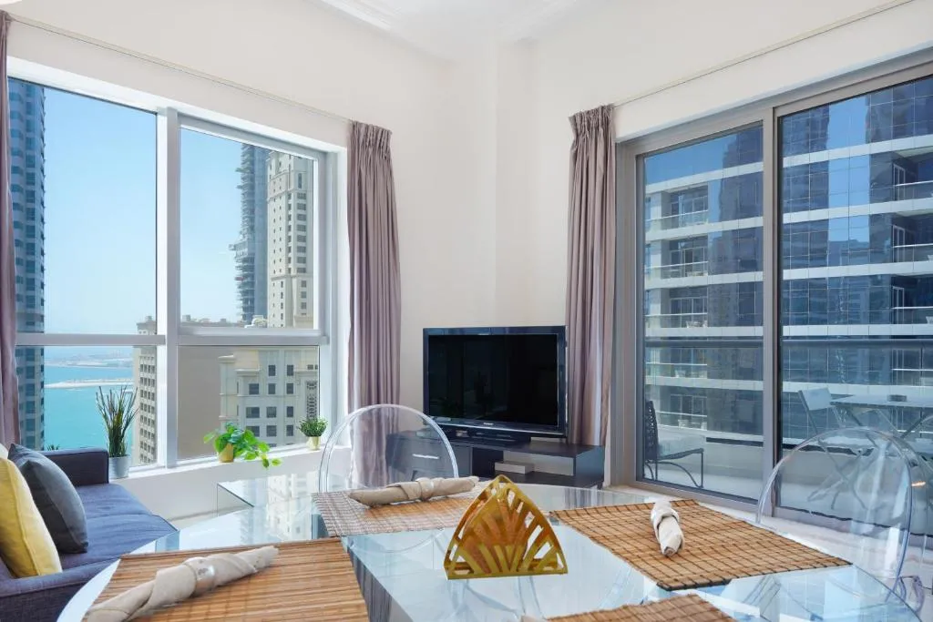 Maison Privee – Stunning Apartment with Dubai Marina View - 2