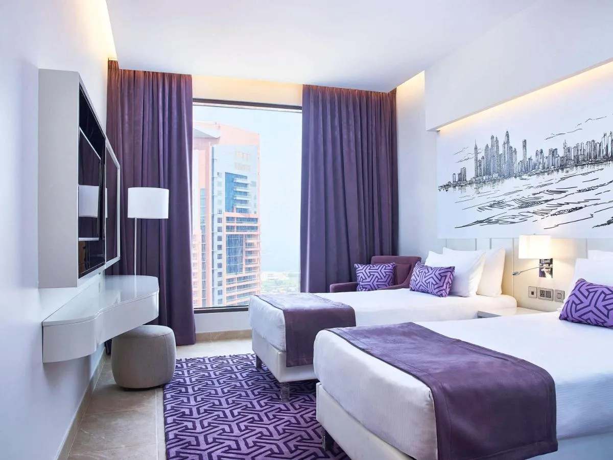Mercure Dubai Barsha Heights Hotel Suites And Apartments - 3
