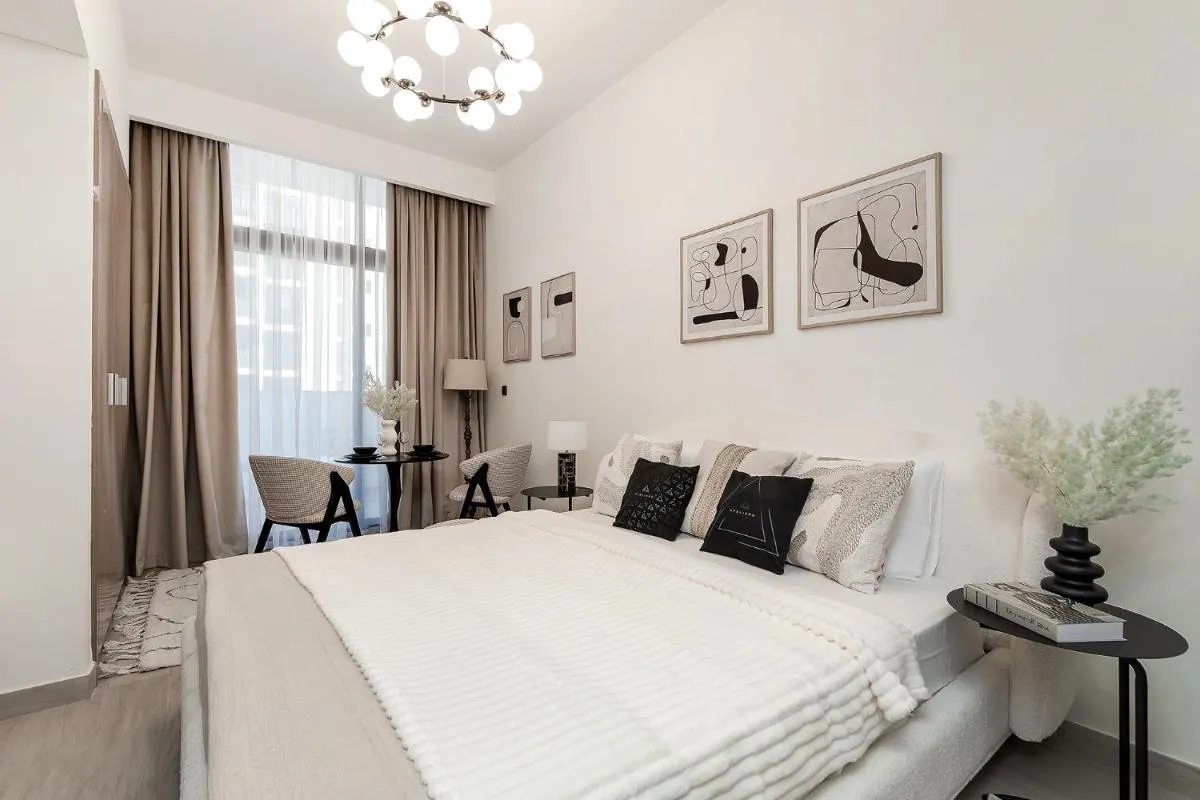 Modern studio in Azizi Riviera - 2