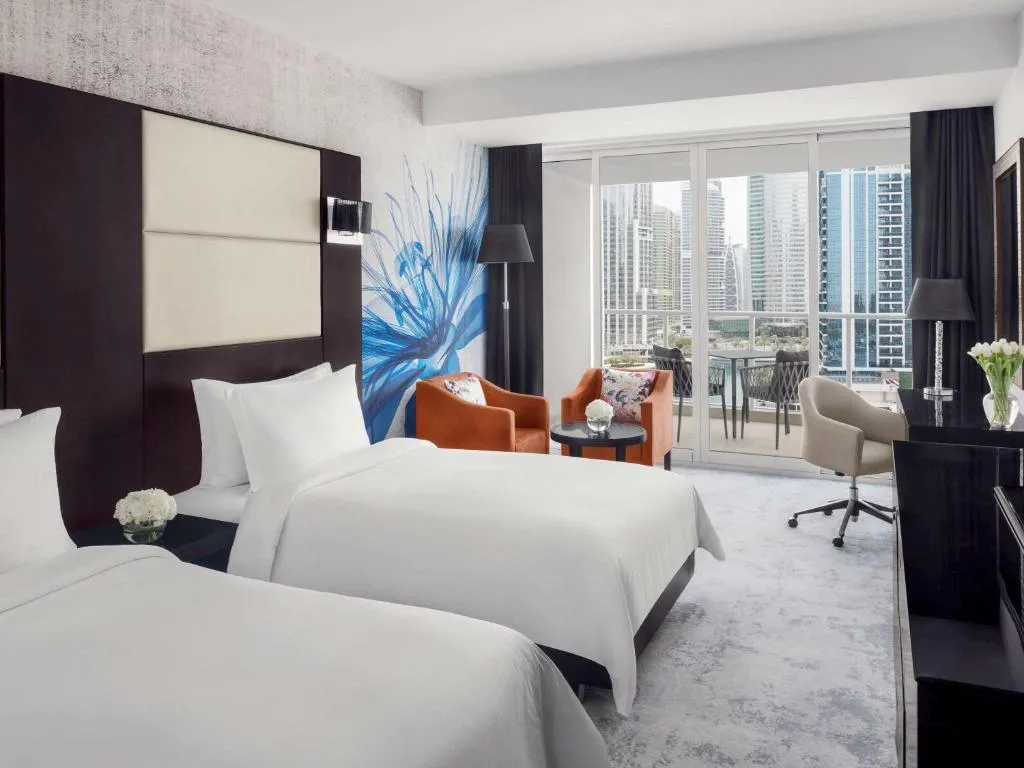 Mövenpick Hotel Jumeirah Lakes Towers Dubai - 3