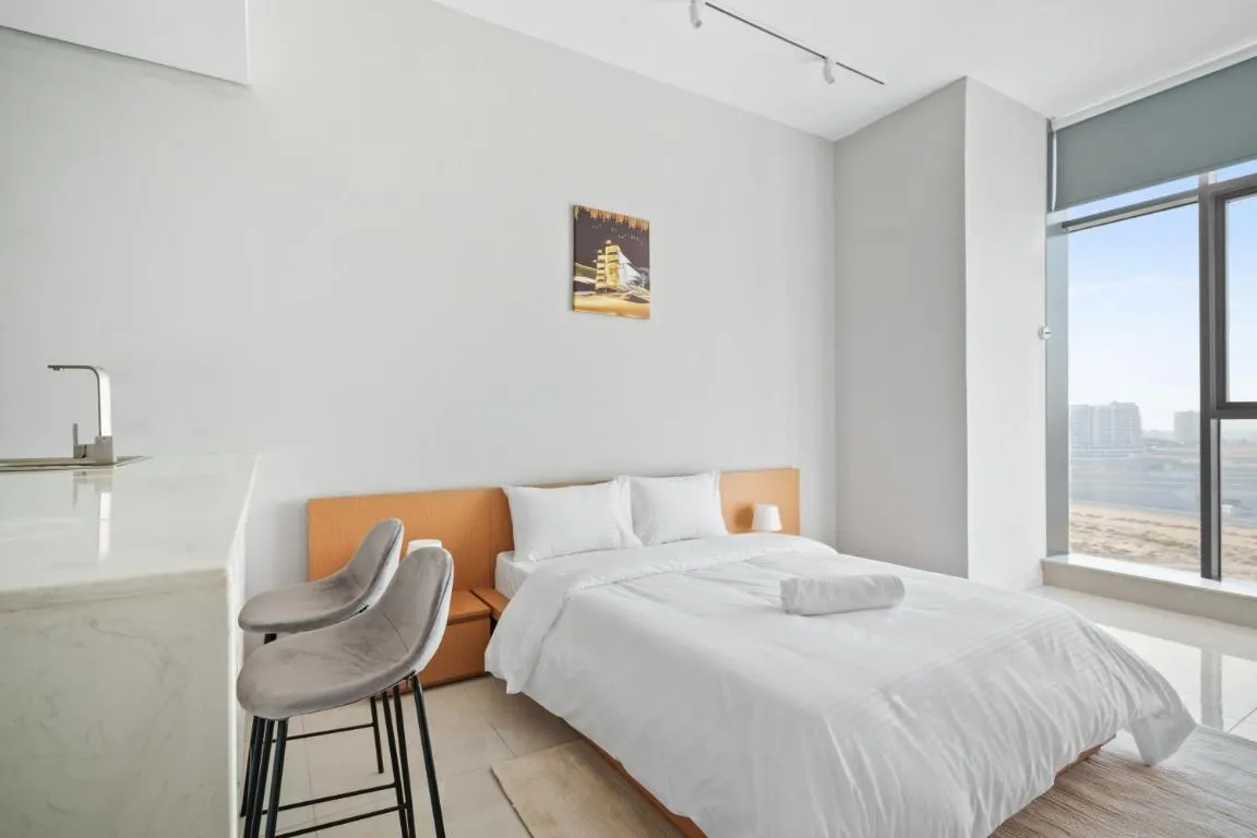 New Apartment Promotion – Pool