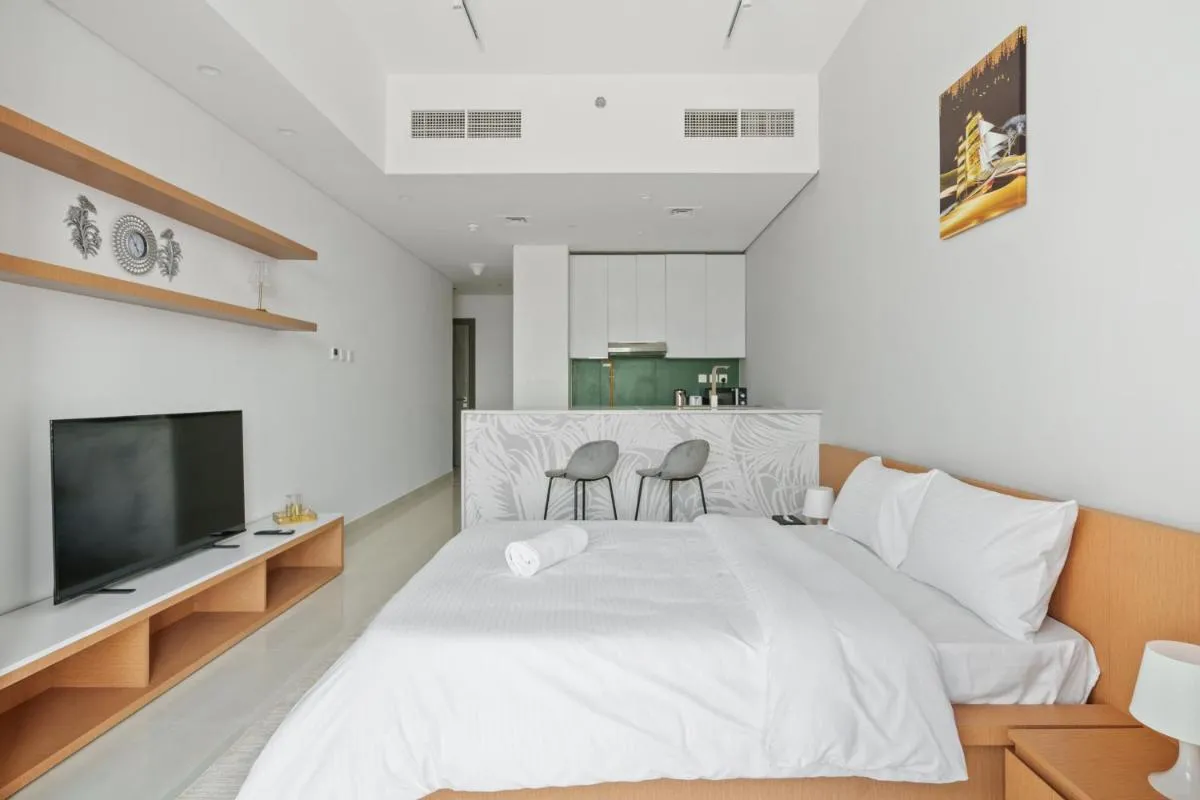 New Apartment Promotion – Pool - 2