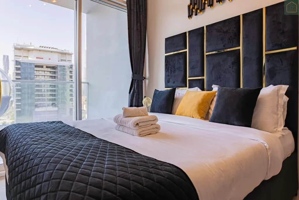 ONYX – Full Burj Khalifa View Dubai 2 BEDROOM APARTMENT – DOWNTOWN DUBAI - 3