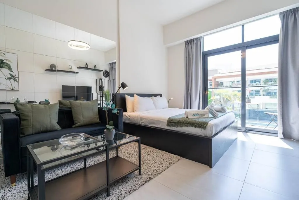 Onyx Studio with Fantastic Pool View in JVC - 2