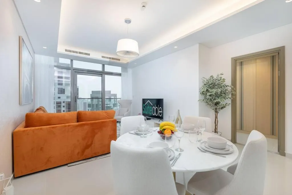 Opulent Hollywood Styled Flat in Paramount Tower