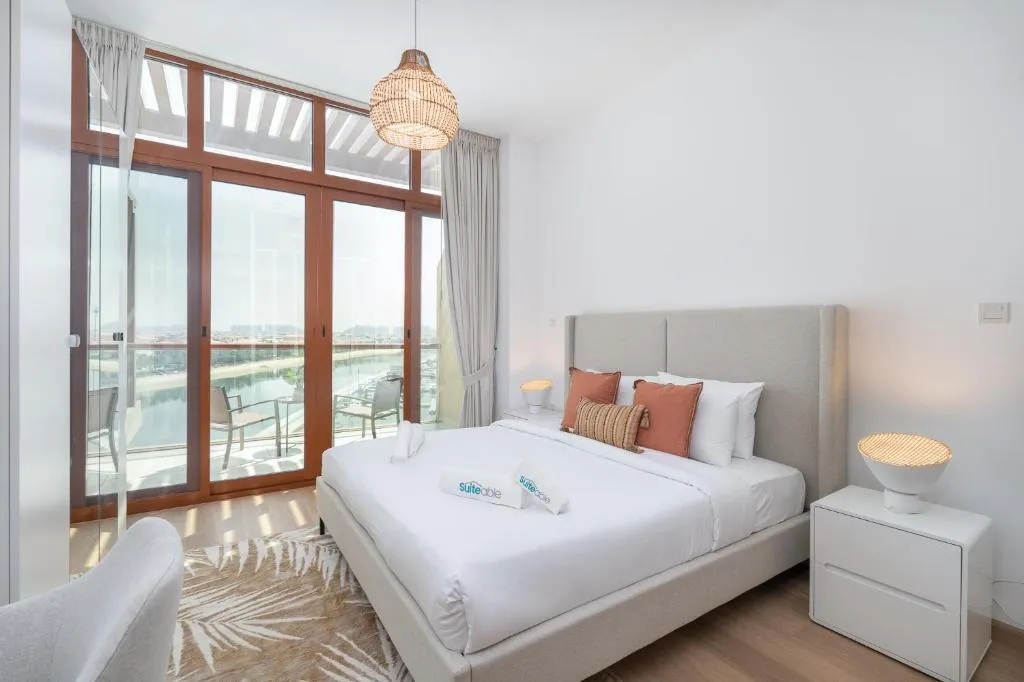 Palm View tranquil paradise by Suiteable