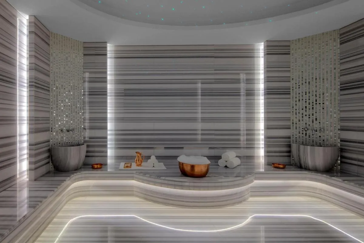 Paramount Hotel Dubai - 2