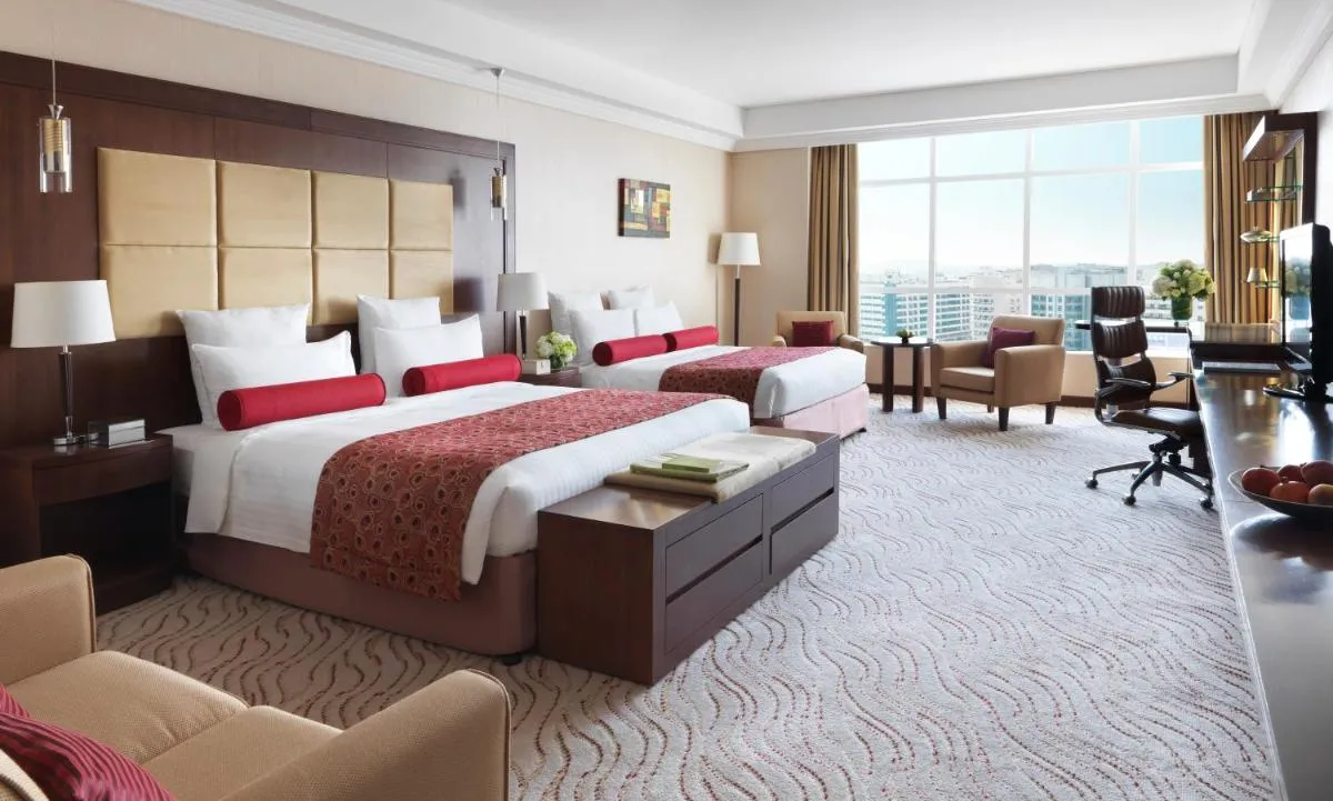 Park Regis Kris Kin Hotel - 2