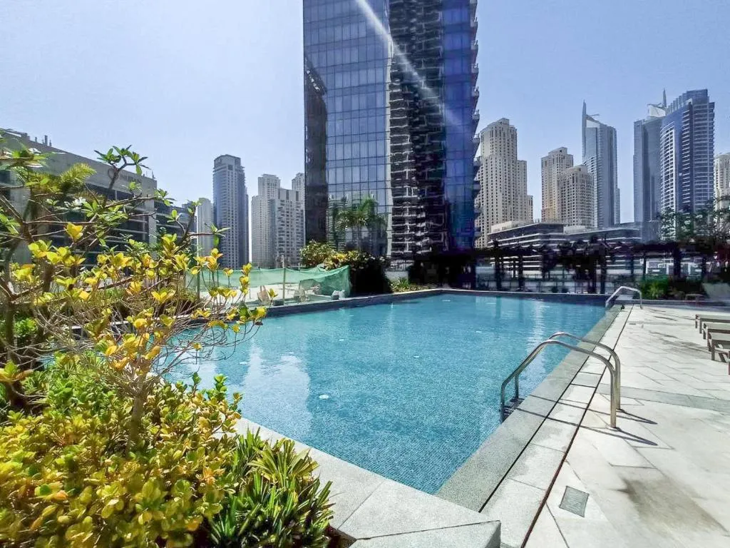 Prime Stylish Studio with Marina Views - 3
