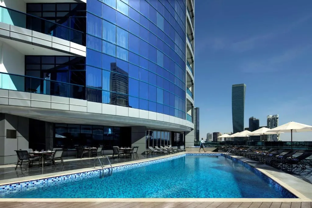 Radisson Blu Hotel, Dubai Waterfront - 2