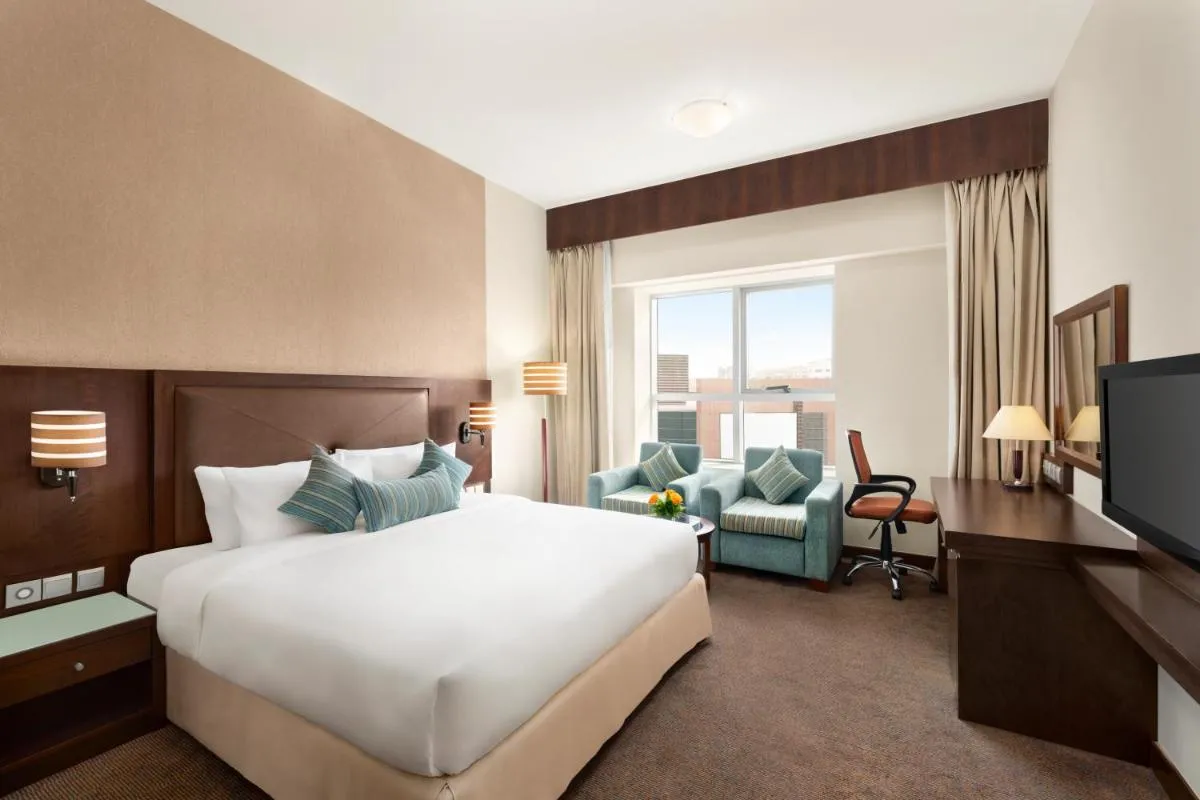 Ramada by Wyndham Dubai Deira - 2