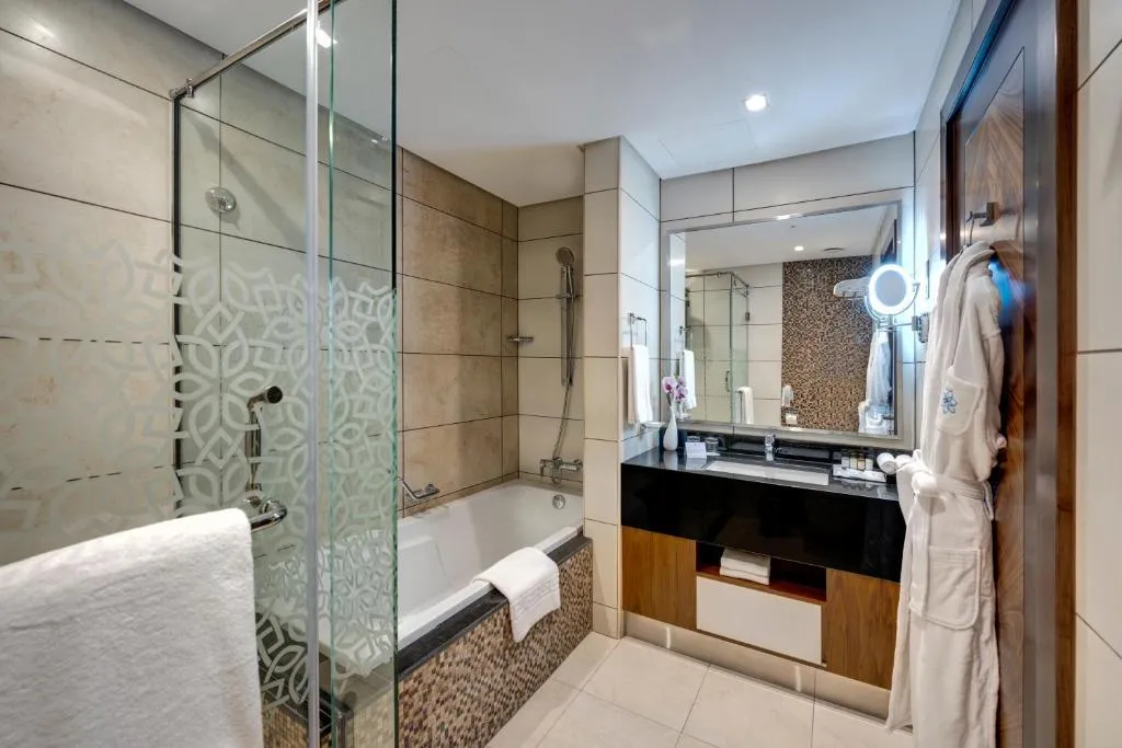 Royal Continental Suites Business Bay – Deluxe Apartments