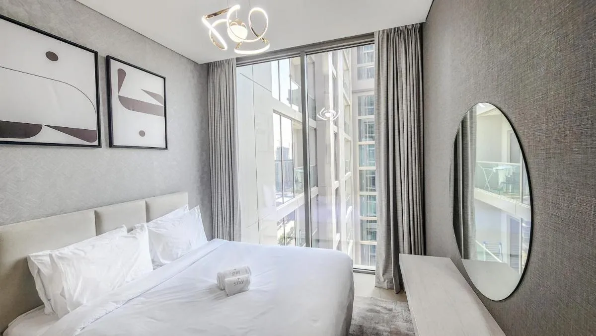 STAY BY LATINEM Luxury 1BR Holiday Home CVR A1410 near Burj Khalifa - 2