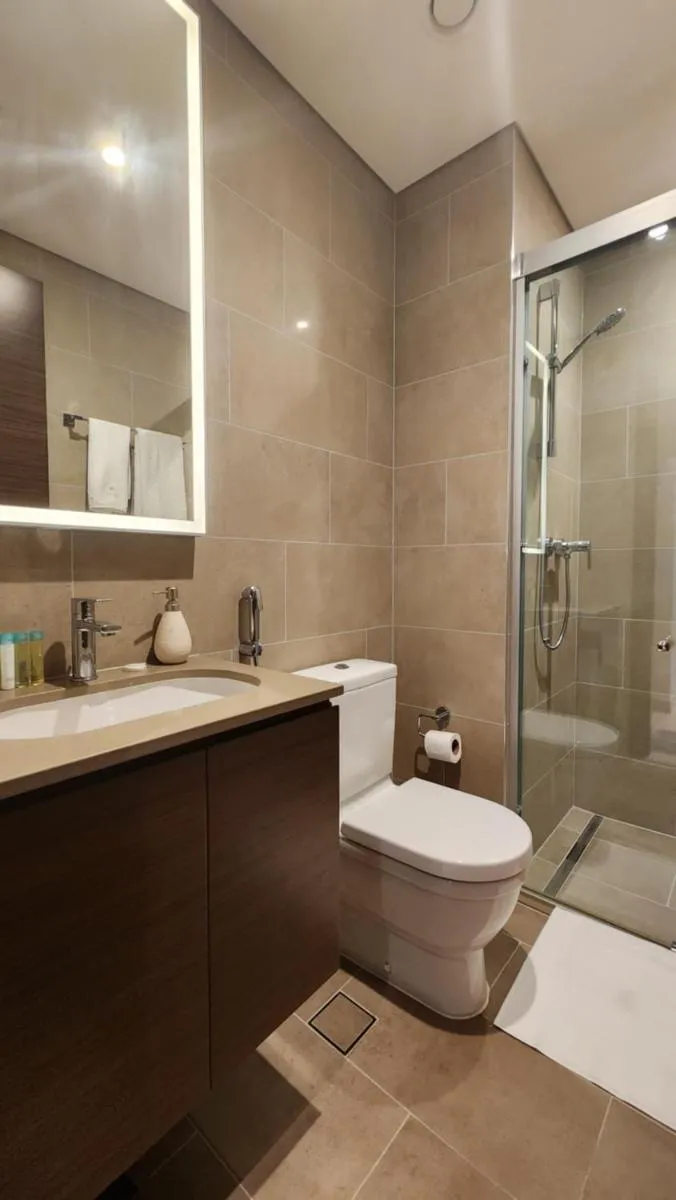 STAY BY LATINEM Luxury 1BR Holiday Home CVR B1602 near Burj Khalifa - 3